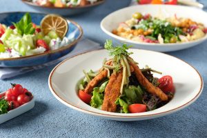 cajun tavuklu salata